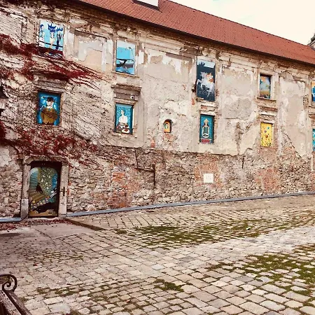 Second In Heart Of Apartamento