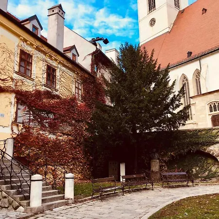 Second In Heart Of Appartement Bratislava
