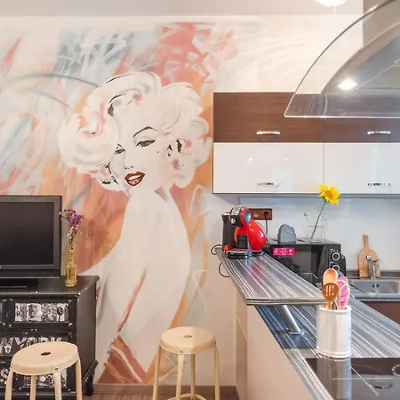 Apartment Second In Heart Of